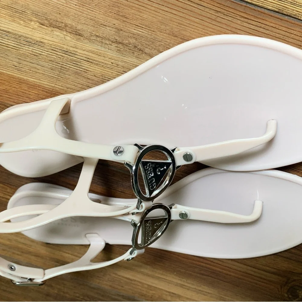 GUESS Women's Creamy Pink Sandals Size 8 - Picture 7 of 8